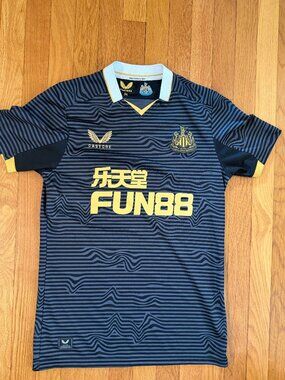 Newcastle United 2021/2022 Third Football Jersey Castore Mens Size Medium
